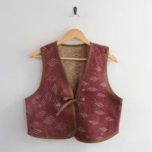 Amelia Vest Brown with Small Diamond Embroidery M019