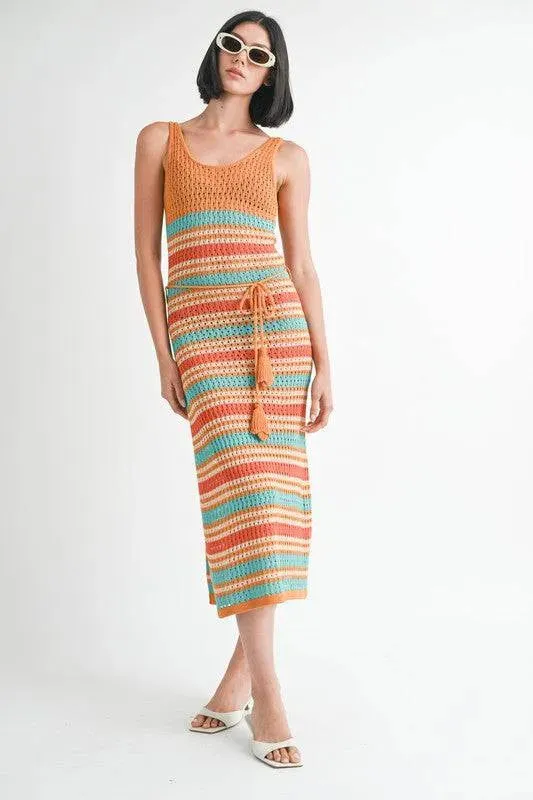 SCOOP NECK CROCHET LONG DRESS