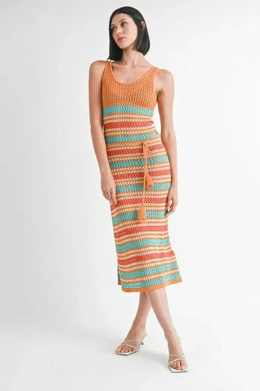 SCOOP NECK CROCHET LONG DRESS