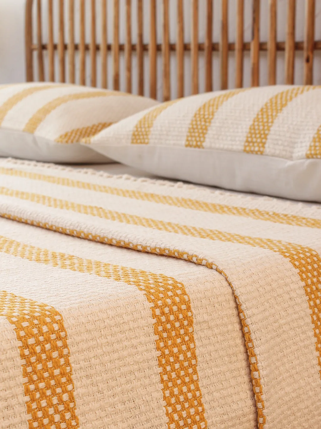 Shivalik Double Bedcover (Yellow)