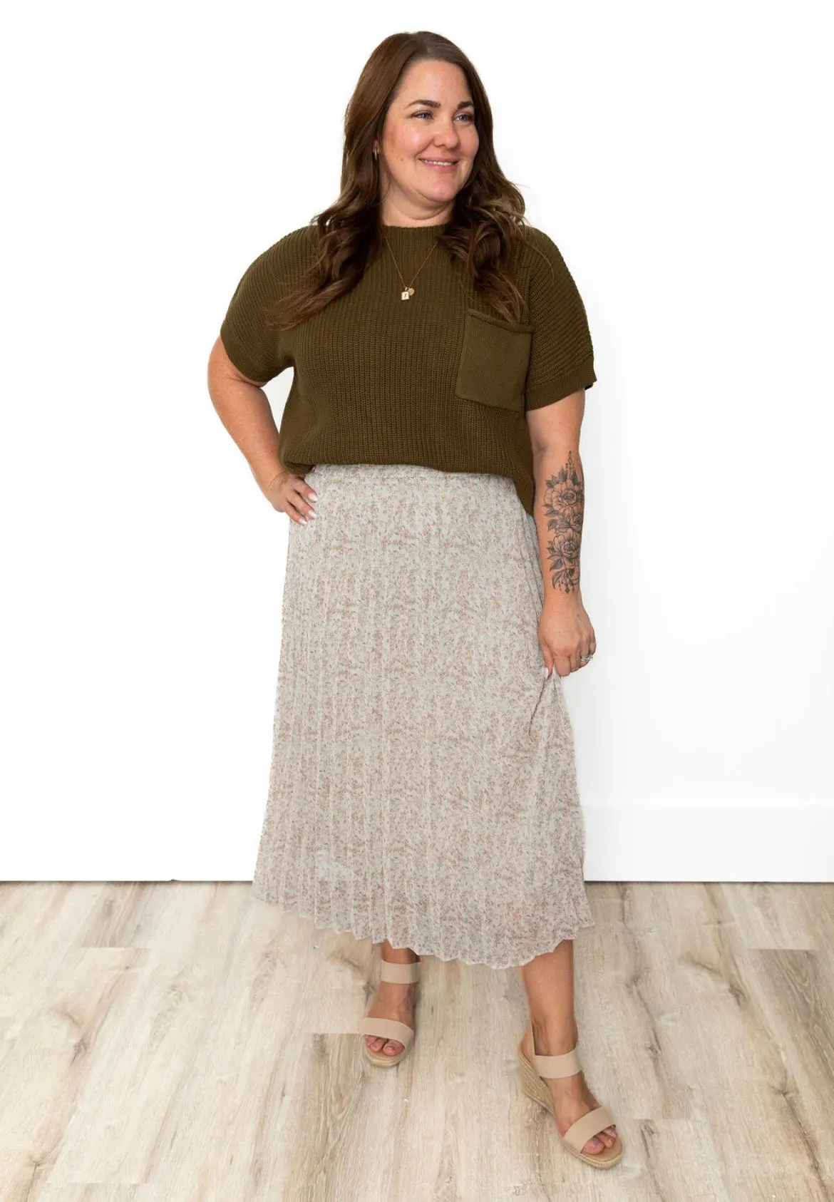 Short Sleeve Sweater Top - Olive