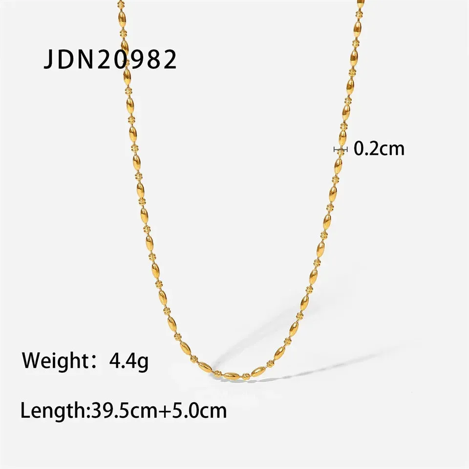 VAIGE Stainless Steel Geometric Chain Necklace - Classic Waterproof Jewelry for Autumn and Winter