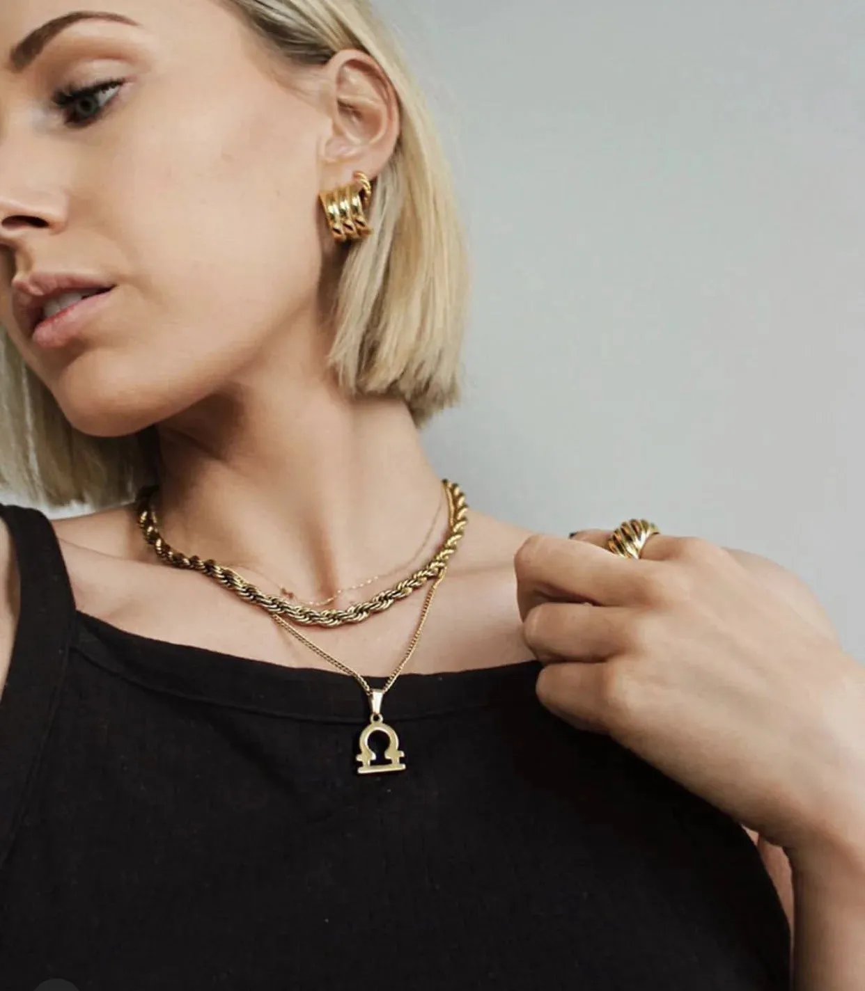 VAIGE Stainless Steel Geometric Chain Necklace - Classic Waterproof Jewelry for Autumn and Winter