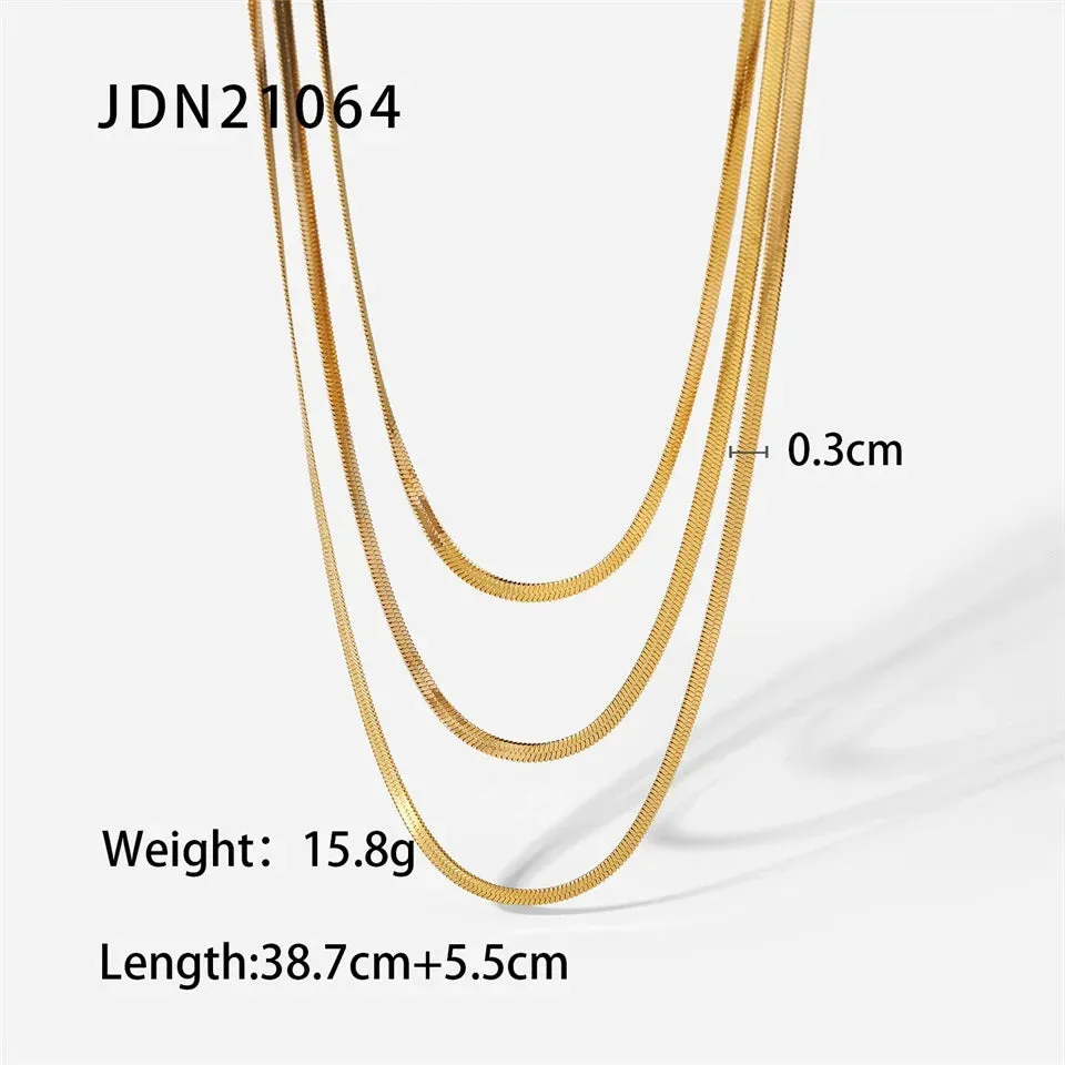VAIGE Stainless Steel Geometric Chain Necklace - Classic Waterproof Jewelry for Autumn and Winter
